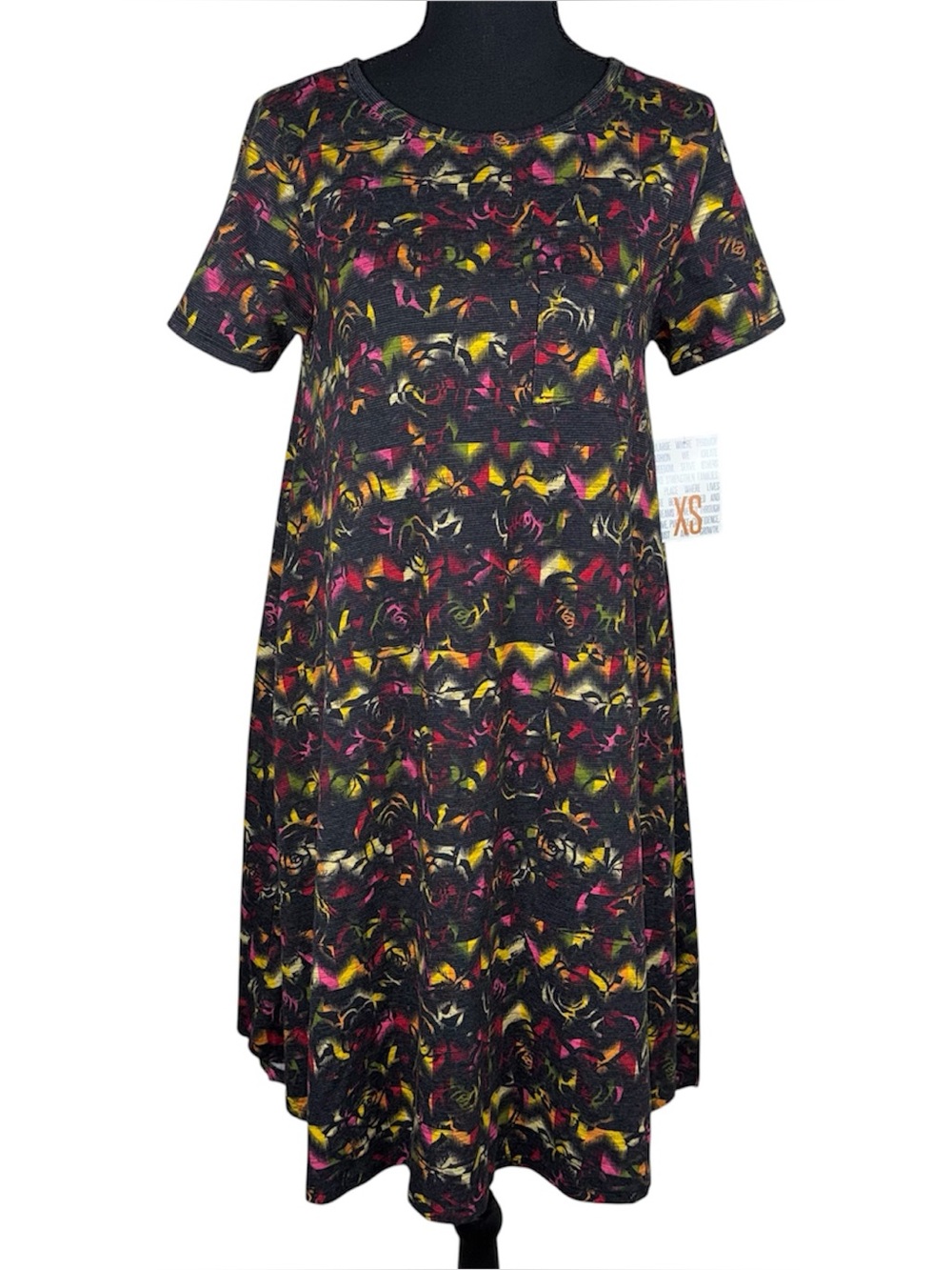 LuLaRoe NWT Carly Dress Unicorn Black Floral Roses Tribal Women’s Size XS Pocket